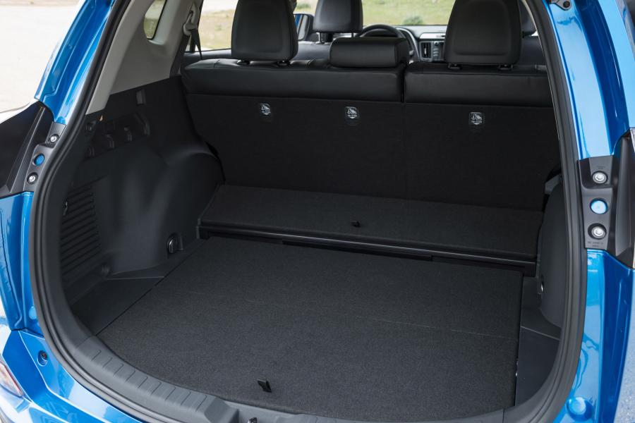  Toyota RAV4 Hybrid 2015 года  (US) (фото 28 из 51)